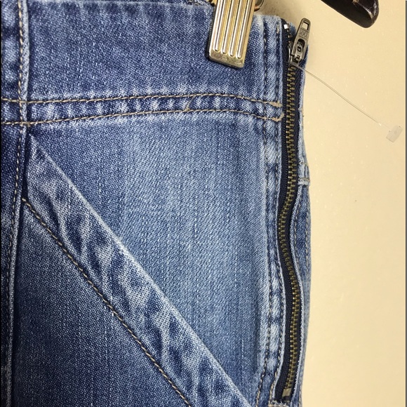 Liverpool || Denim Capri Jeans Pants - Picture 5 of 9